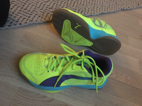 PUMA sisäpelikengät koko 37, Pallopelit, Urheilu ja ulkoilu, Lapua, Tori.fi PUMA sisäpelikengät koko 37, Pallopelit, Urheilu ja ulkoilu, Lapua, Tori.fi