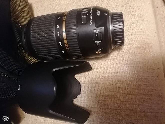 Nikon Tamron SP AF 70-300mm F/ 4-5.6 VC