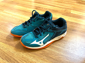 Mizuno-sisäpelikengät, koko 34,5, Pallopelit, Urheilu ja ulkoilu, Espoo, Tori.fi Mizuno-sisäpelikengät, koko 34,5, Pallopelit, Urheilu ja ulkoilu, Espoo, Tori.fi