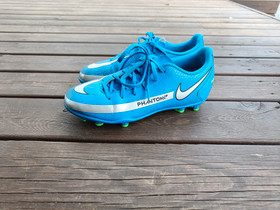 Jalkapallokengät Nike Phantom 33, Jalkapallo, Urheilu ja ulkoilu, Seinäjoki, Tori.fi Jalkapallokengät Nike Phantom 33, Jalkapallo, Urheilu ja ulkoilu, Seinäjoki, Tori.fi
