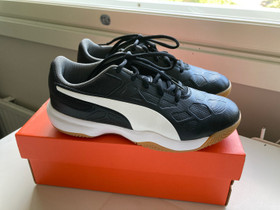 Puma Tenaz sisäpelikengät 37, Pallopelit, Urheilu ja ulkoilu, Vantaa, Tori.fi Puma Tenaz sisäpelikengät 37, Pallopelit, Urheilu ja ulkoilu, Vantaa, Tori.fi