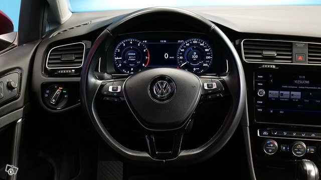 Volkswagen GOLF 18