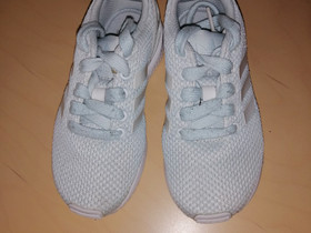 Adidas poikien lenkkarit, Lastenvaatteet ja kengät, Kotka, Tori.fi Adidas poikien lenkkarit, Lastenvaatteet ja kengät, Kotka, Tori.fi