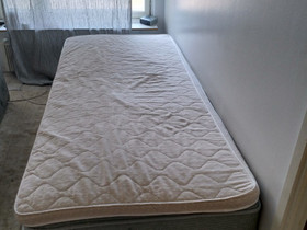 90cm leveä sänky, Sängyt ja makuuhuone, Sisustus ja huonekalut, Savonlinna, Tori.fi 90cm leveä sänky, Sängyt ja makuuhuone, Sisustus ja huonekalut, Savonlinna, Tori.fi