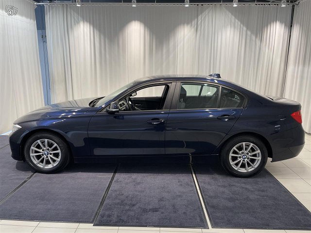 BMW 320 2