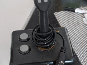 Joystick Peliohjain, Pelikonsolit ja pelaaminen, Viihde-elektroniikka, Hämeenlinna, Tori.fi Joystick Peliohjain, Pelikonsolit ja pelaaminen, Viihde-elektroniikka, Hämeenlinna, Tori.fi