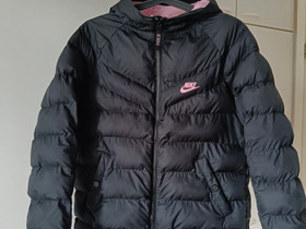 Nike toppatakki, Lastenvaatteet ja kengät, Tampere, Tori.fi Nike toppatakki, Lastenvaatteet ja kengät, Tampere, Tori.fi