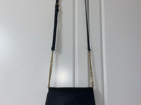 Michael Kors laukku, Laukut ja hatut, Asusteet ja kellot, Seinäjoki, Tori.fi Michael Kors laukku, Laukut ja hatut, Asusteet ja kellot, Seinäjoki, Tori.fi