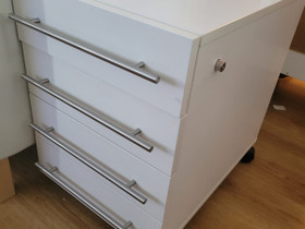 Toimistorullakko / laatikosto, Hyllyt ja säilytys, Sisustus ja huonekalut, Helsinki, Tori.fi Toimistorullakko / laatikosto, Hyllyt ja säilytys, Sisustus ja huonekalut, Helsinki, Tori.fi