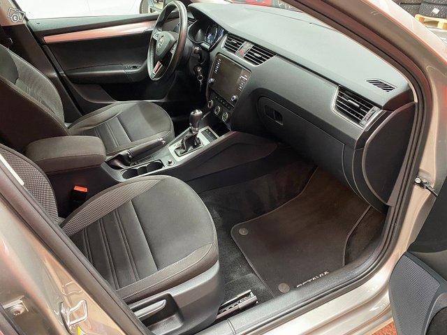 Skoda Octavia 11