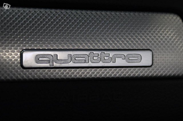 Audi Q7 23
