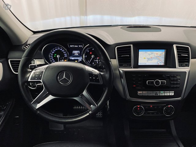 Mercedes-Benz ML 5