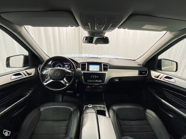 Mercedes-Benz ML 6