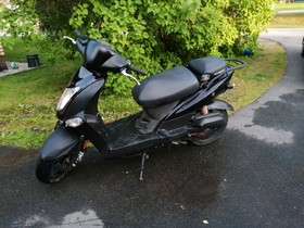 Mökki mopo kymco 4t, Skootterit, Moto, Kajaani, Tori.fi Mökki mopo kymco 4t, Skootterit, Moto, Kajaani, Tori.fi