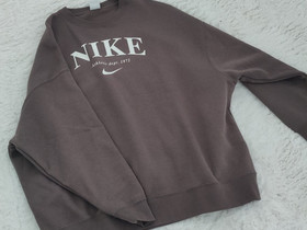 Nike oversize paita, Vaatteet ja kengät, Turku, Tori.fi Nike oversize paita, Vaatteet ja kengät, Turku, Tori.fi