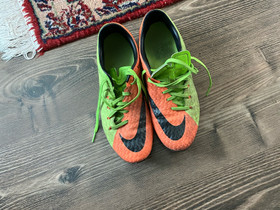 Nike hypervenon nappulakengät, Jalkapallo, Urheilu ja ulkoilu, Äänekoski, Tori.fi Nike hypervenon nappulakengät, Jalkapallo, Urheilu ja ulkoilu, Äänekoski, Tori.fi