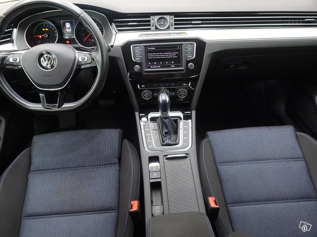 Volkswagen PASSAT 6