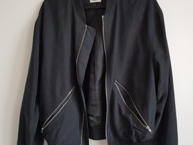 Weekday Monoc Bomb Jacket, Vaatteet ja kengät, Kokkola, Tori.fi Weekday Monoc Bomb Jacket, Vaatteet ja kengät, Kokkola, Tori.fi