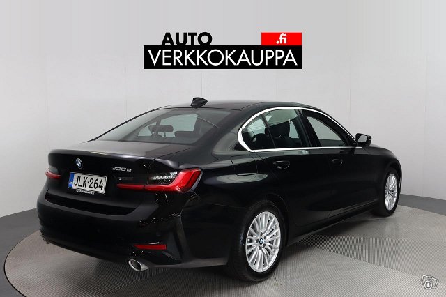 BMW 330 6