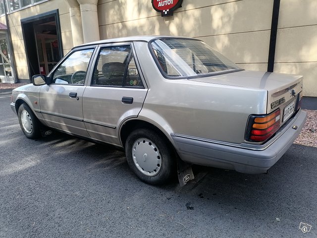 Ford Orion 7
