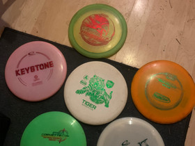 Siitä hyvä setti kiekkoja, Frisbeegolf, Urheilu ja ulkoilu, Ulvila, Tori.fi Siitä hyvä setti kiekkoja, Frisbeegolf, Urheilu ja ulkoilu, Ulvila, Tori.fi