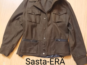 Sasta ERÄ-sarkatakki, Vaatteet ja kengät, Lahti, Tori.fi Sasta ERÄ-sarkatakki, Vaatteet ja kengät, Lahti, Tori.fi