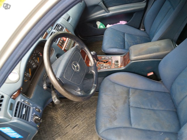 Mercedes-Benz E 240, kuva 1