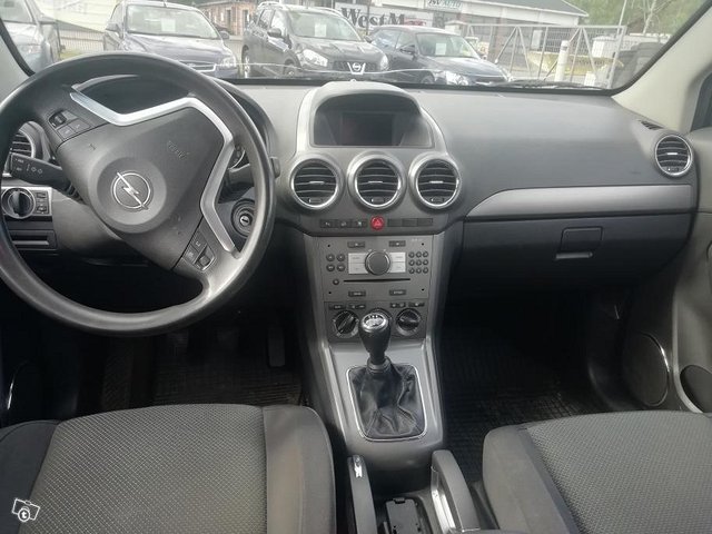 Opel Antara 10