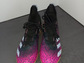 Adidas Predator -futsalkengät 37 1/3, Jalkapallo, Urheilu ja ulkoilu, Pori, Tori.fi Adidas Predator -futsalkengät 37 1/3, Jalkapallo, Urheilu ja ulkoilu, Pori, Tori.fi