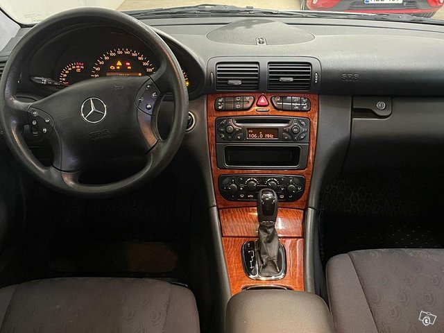 Mercedes-Benz C 11