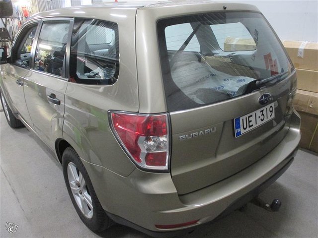 Subaru Forester 2