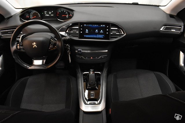 Peugeot 308 16
