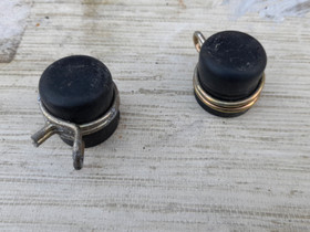 Sähköpatruunan 22mm kumitulppa letkuja jalka, Matkailuvaunujen tarvikkeet, Matkailuautojen tarvikkeet, Pori, Tori.fi Sähköpatruunan 22mm kumitulppa letkuja jalka, Matkailuvaunujen tarvikkeet, Matkailuautojen tarvikkeet, Pori, Tori.fi