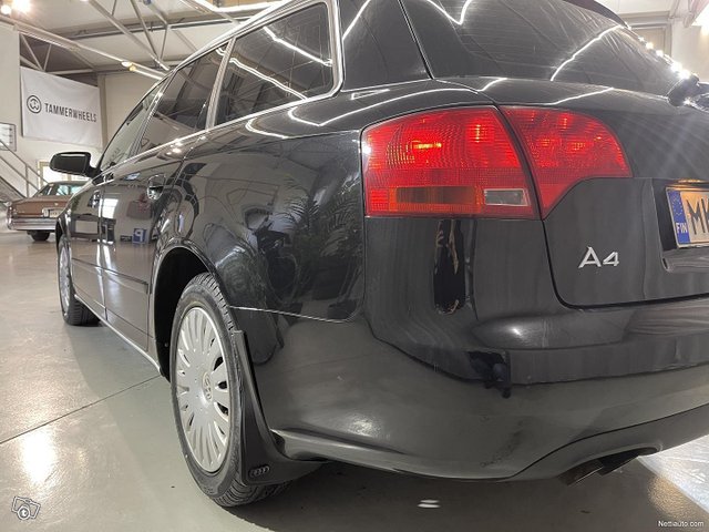 Audi A4 24
