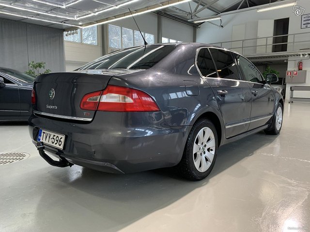 Skoda Superb 6