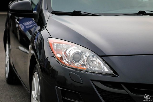 Mazda 3 16