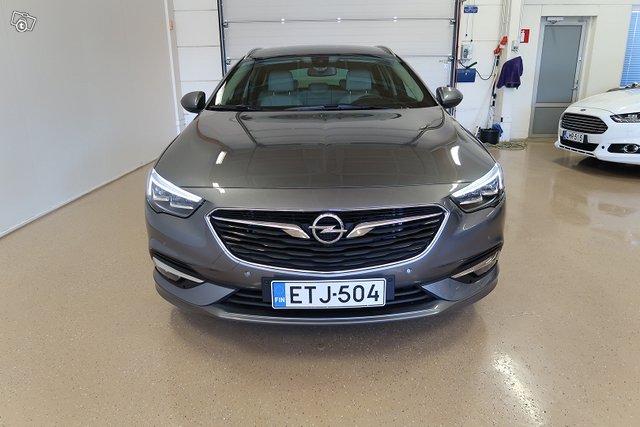 Opel Insignia 5