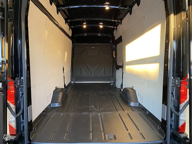 Ford Transit 11