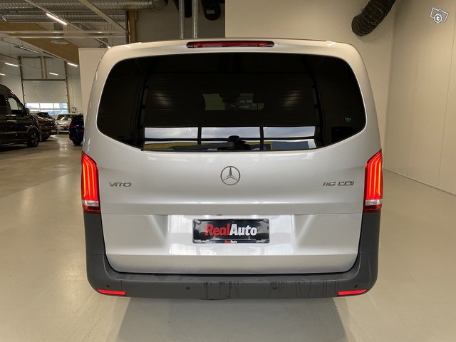Mercedes-Benz Vito 6