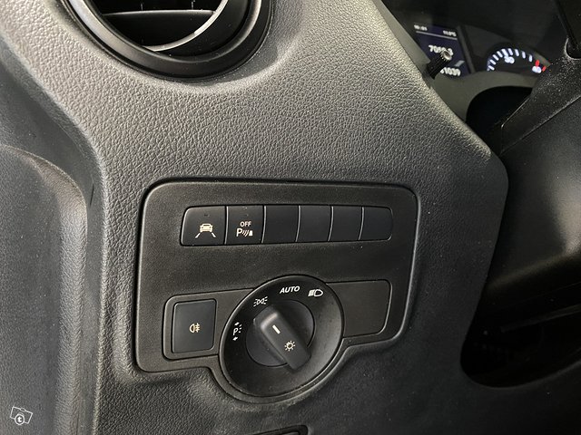 Mercedes-Benz Vito 10