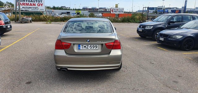 BMW 320 8