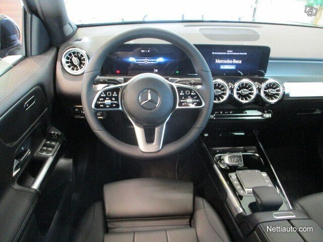 Mercedes-Benz GLB 6