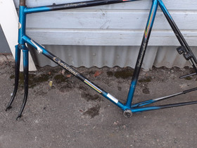 Cresent runko, Kilpapyörät, Polkupyörät ja pyöräily, Hämeenlinna, Tori.fi Cresent runko, Kilpapyörät, Polkupyörät ja pyöräily, Hämeenlinna, Tori.fi