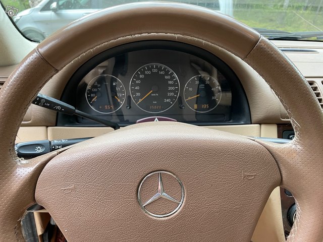Mercedes-Benz ML 400 7