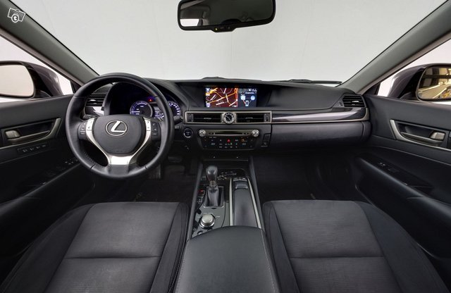 Lexus GS 11