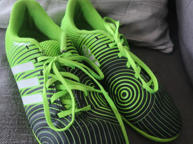 Adidas Sala futsalkengät 36, Jalkapallo, Urheilu ja ulkoilu, Kankaanpää, Tori.fi Adidas Sala futsalkengät 36, Jalkapallo, Urheilu ja ulkoilu, Kankaanpää, Tori.fi