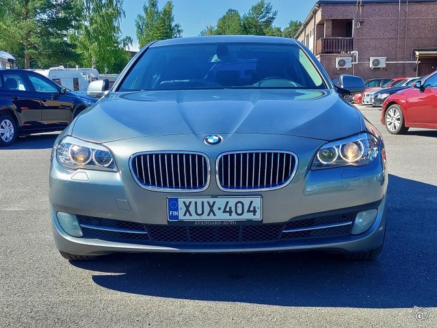 BMW 523 6