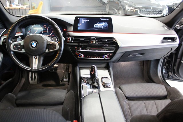 BMW 530 12