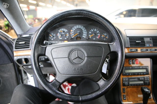 Mercedes-Benz CL 16