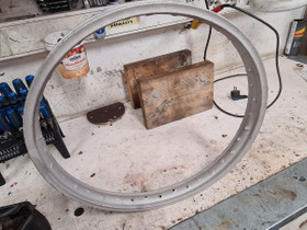 17" Pappatunturin vannekehä, Mopojen varaosat ja tarvikkeet, Mototarvikkeet ja varaosat, Lahti, Tori.fi 17" Pappatunturin vannekehä, Mopojen varaosat ja tarvikkeet, Mototarvikkeet ja varaosat, Lahti, Tori.fi